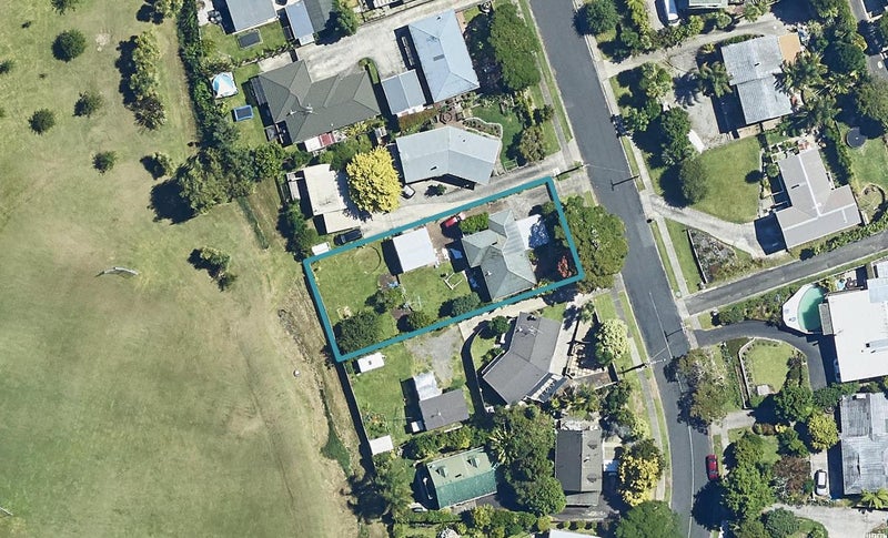 28 Carlton Street, Bellevue, Tauranga - Carousel 1