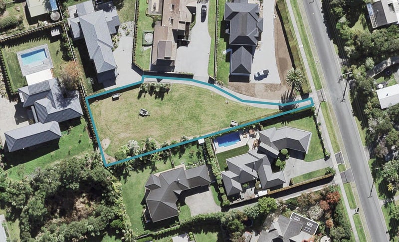 68 Roland Road, Greenhithe, Auckland - Carousel 1