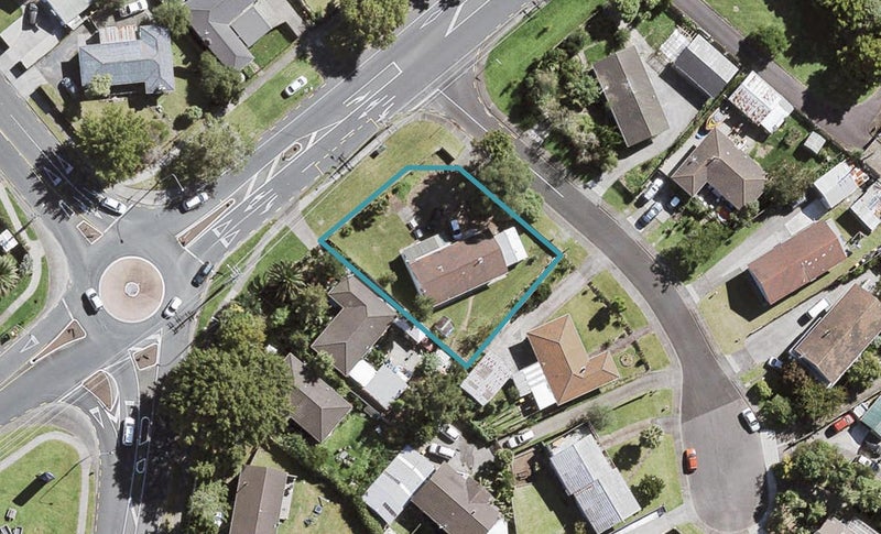 1 Spode Place, Henderson, Auckland - Carousel 1