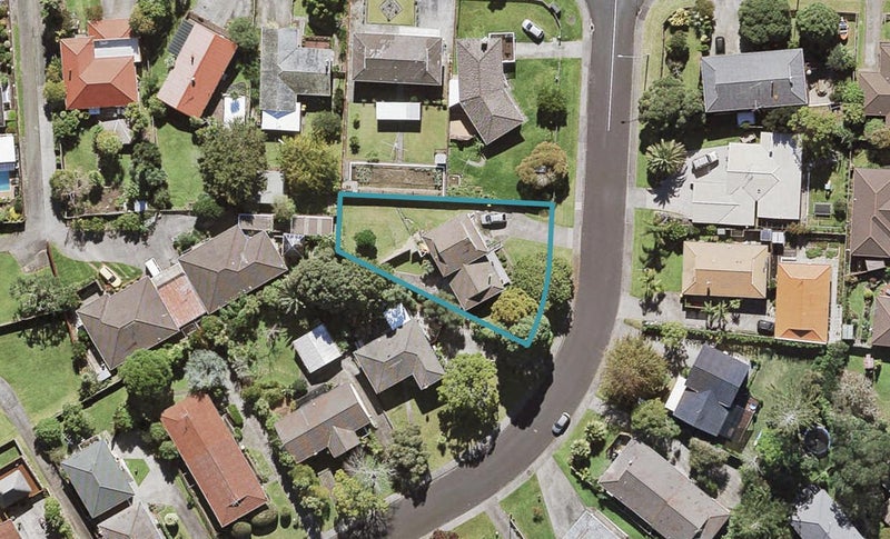 4 Jenelin Road, Glendene, Auckland - Carousel 1