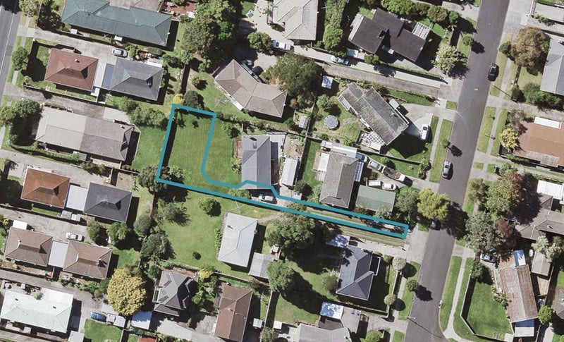 15D Minaret Drive, Bucklands Beach, Auckland - Carousel 1