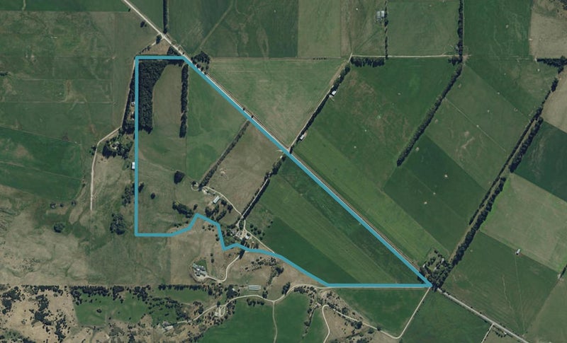 365 Maungawera Valley Road, Wanaka - Carousel 1