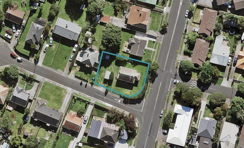1 Hulse Avenue, Sandringham, Auckland - Carousel 1