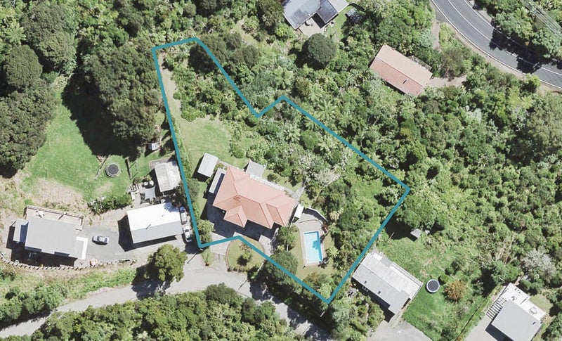 18 Exhibition Drive, Titirangi, Auckland - Carousel 1