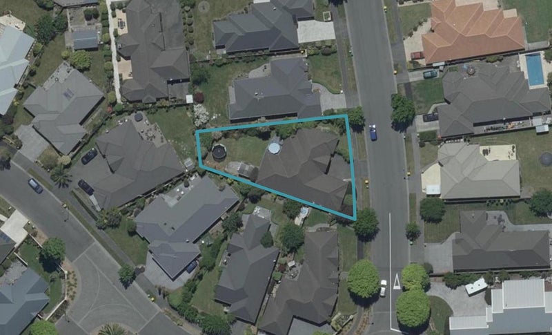 9 Palm Drive, Shirley, Christchurch - Carousel 1