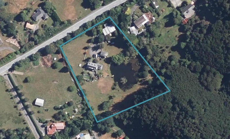 148 Moores Valley Road, Wainuiomata, Lower Hutt - Carousel 1