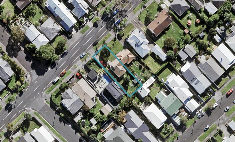 24 Lemington Road, Westmere, Auckland - Carousel 1