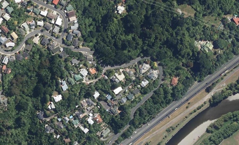 43 Tirohanga Road, Tirohanga, Lower Hutt - Carousel 1