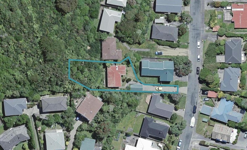 133 Parkvale Road, Karori, Wellington - Carousel 1