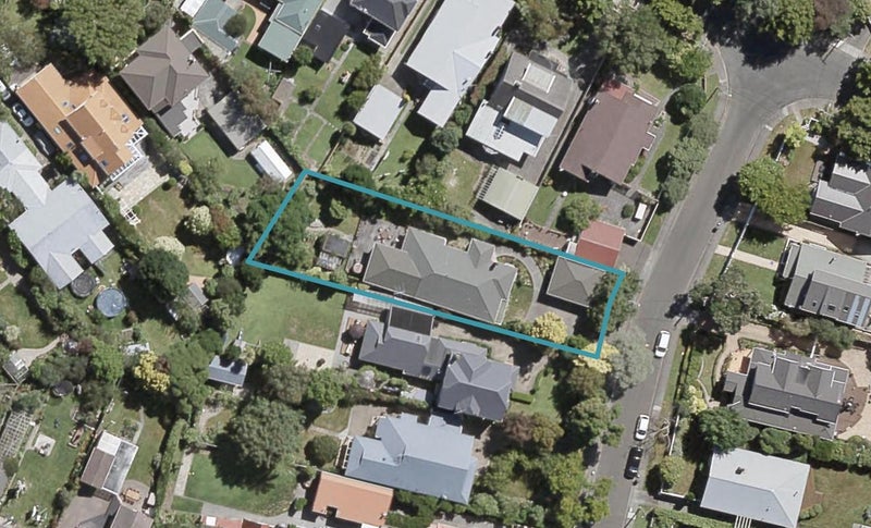 11 Rangiora Street, Woburn, Lower Hutt - Carousel 1