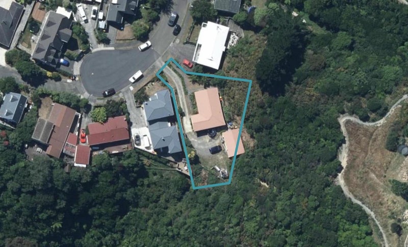 9 Solway Place, Papakowhai, Porirua - Carousel 1