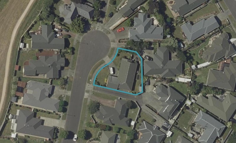14 Rothesay Place, Highbury, Palmerston North - Carousel 1