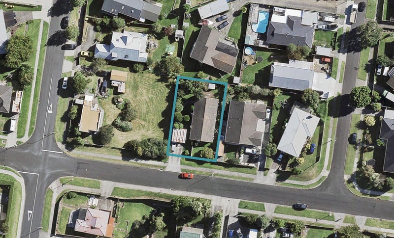 2/21 McLeod Road, Weymouth, Auckland - Carousel 1