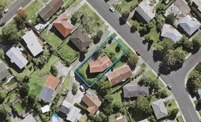 8 Velma Road, Hillcrest, Auckland - Carousel 1