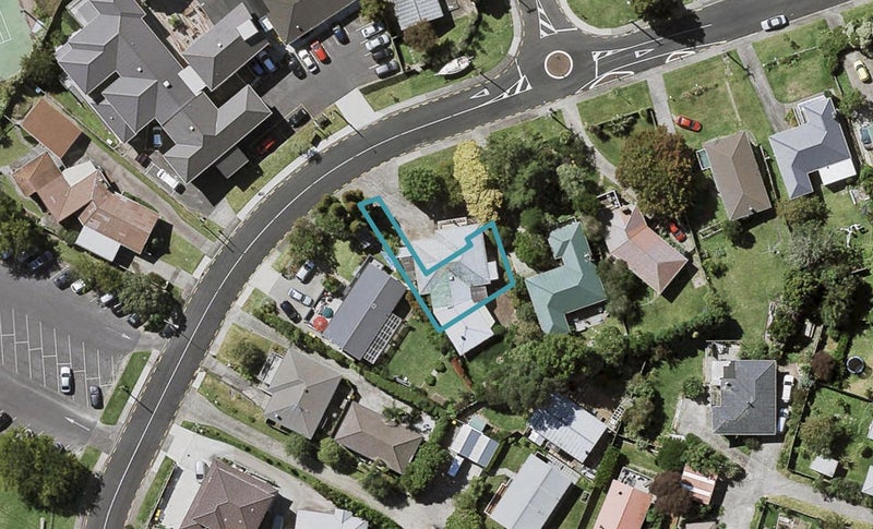 42B Bond Crescent, Forrest Hill, Auckland - Carousel 1