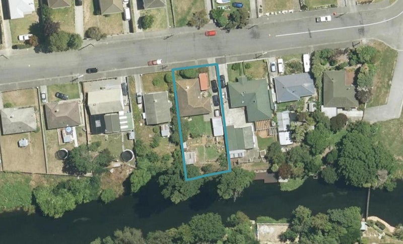 37 Elizabeth Street, Riversdale, Blenheim - Carousel 1