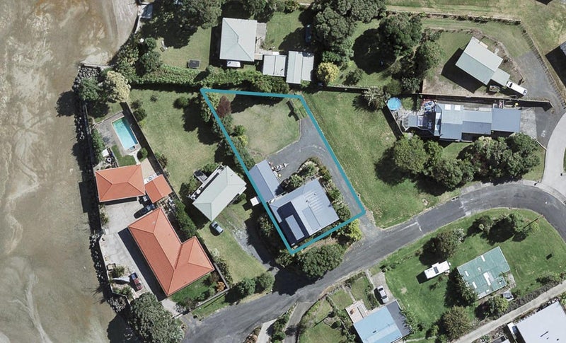 18 Keven Road, Pukekohe - Carousel 1
