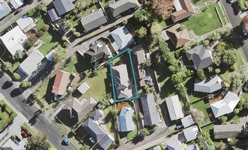 66A Commodore Drive, Lynfield, Auckland - Carousel 1