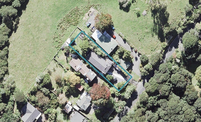 1308 Huia Road, Huia, Auckland - Carousel 1