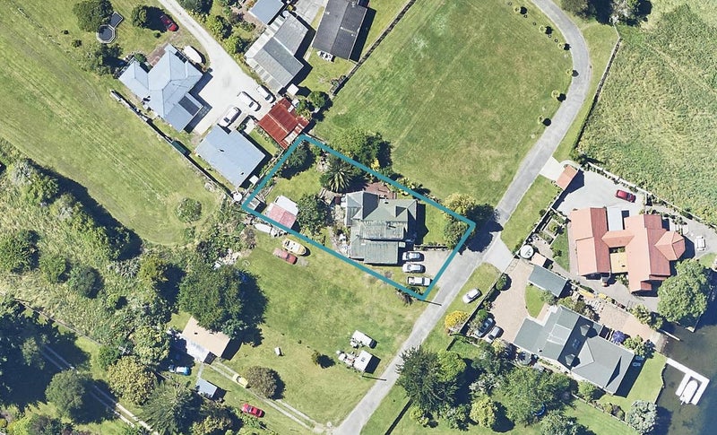 20 Te Wirihana Road, Mourea, Rotorua - Carousel 1