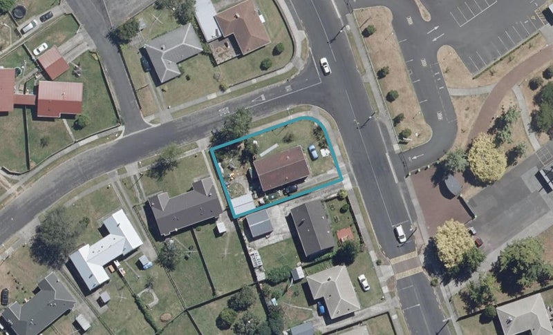 97 Heath Street, St Andrews, Hamilton - Carousel 1