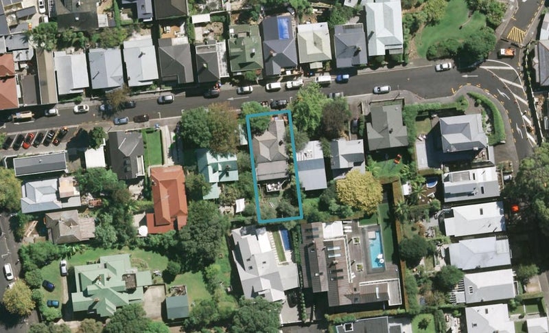 7 Russell Street, Freemans Bay, Auckland - Carousel 1
