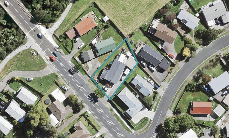 49 Border Road, Henderson, Auckland - Carousel 1