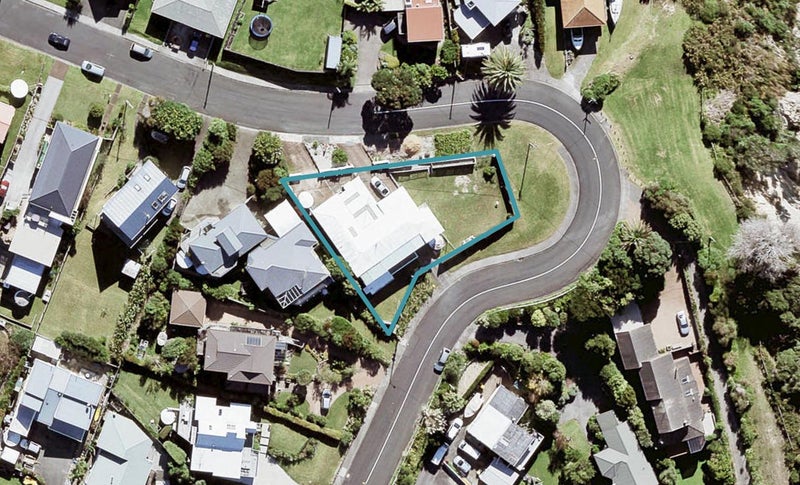 75 Ardern Avenue, Stanmore Bay, Whangaparaoa - Carousel 1