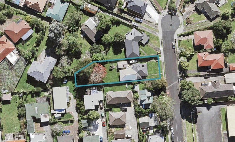 2 Waters Place, New Lynn, Auckland - Carousel 1