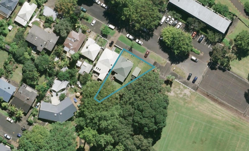 76 Beresford Street West, Freemans Bay, Auckland - Carousel 1