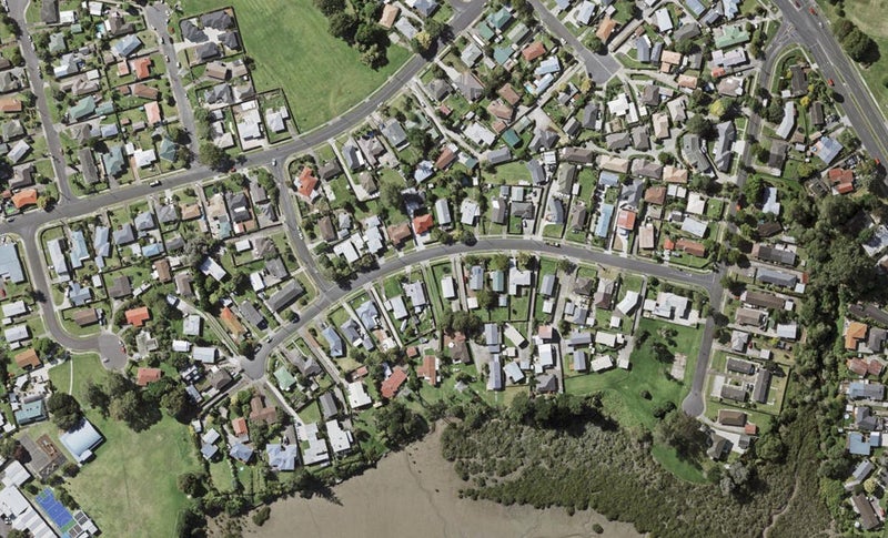 28 Aurea Avenue, Pakuranga, Auckland - Carousel 1