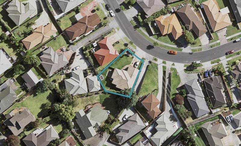 23 Mt Lebanon Crescent, The Gardens, Auckland - Carousel 1
