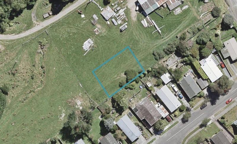 13 Colorado Road, Totara Park, Upper Hutt - Carousel 1