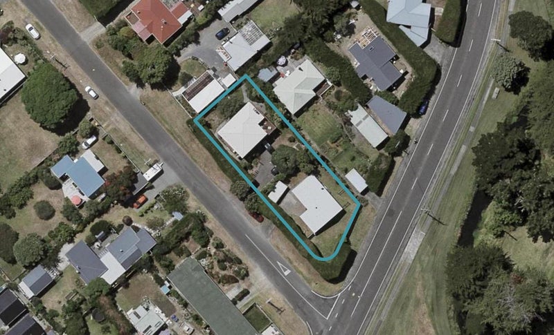 33A Hemara Street, Waikanae Beach, Waikanae - Carousel 1