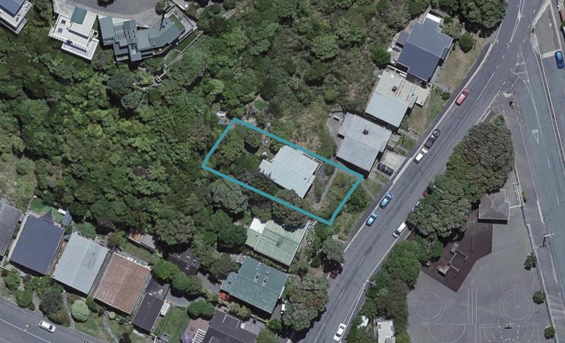 52 Queens Drive, Lyall Bay, Wellington - Carousel 1