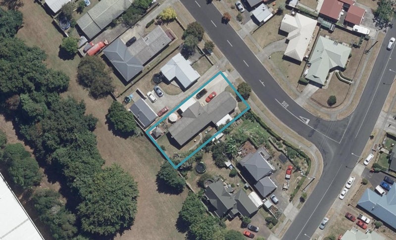 3 Balmerino Crescent, Pukete, Hamilton - Carousel 1