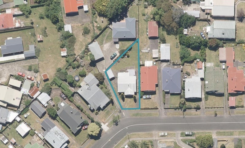 40 Kawatiri Avenue, Gonville, Whanganui - Carousel 1