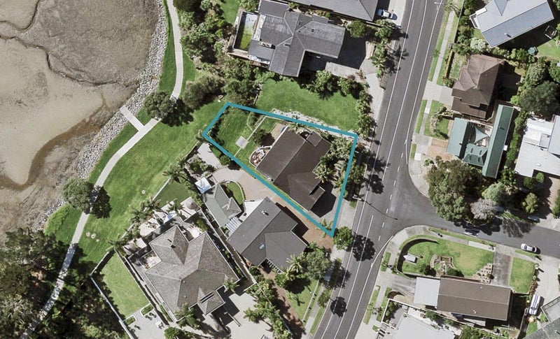 107 Fisher Parade, Sunnyhills, Auckland - Carousel 1