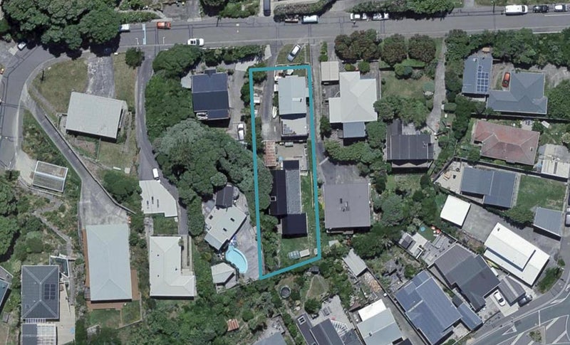 9A Cave Road, Houghton Bay, Wellington - Carousel 1