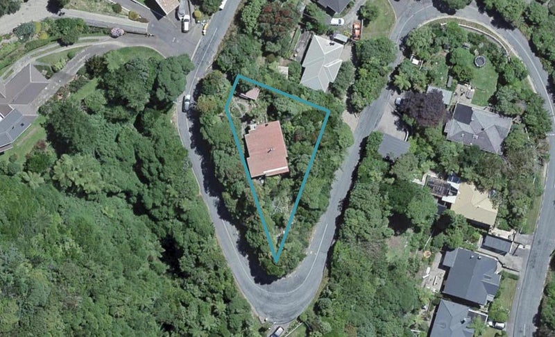 64 Chamberlain Road, Karori, Wellington - Carousel 1
