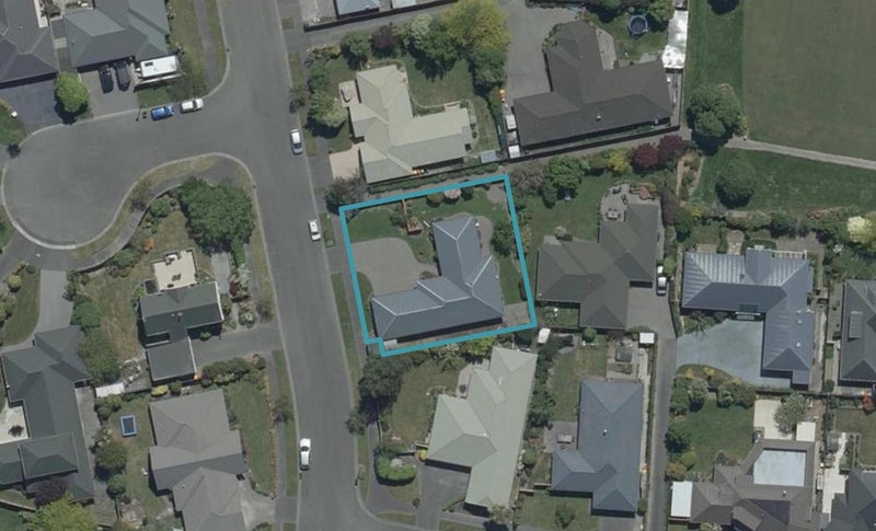 22 Farnswood Place, Redwood, Christchurch - Carousel 1