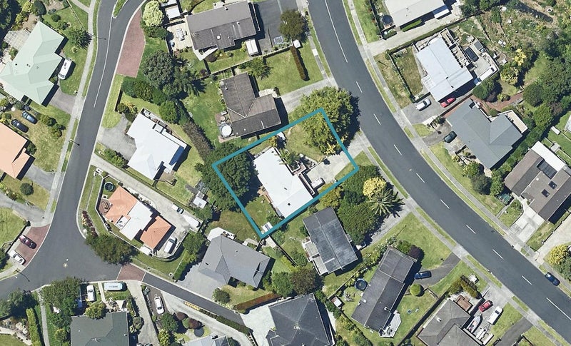 24 Townhead Crescent, Bethlehem, Tauranga - Carousel 1