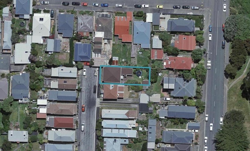 12 Herald Terrace, Berhampore, Wellington - Carousel 1
