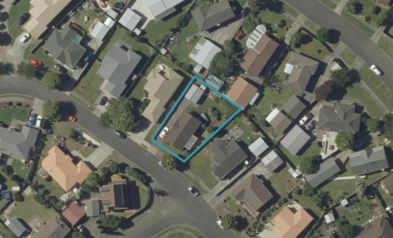 26 Dalfield Place, Highbury, Palmerston North - Carousel 1