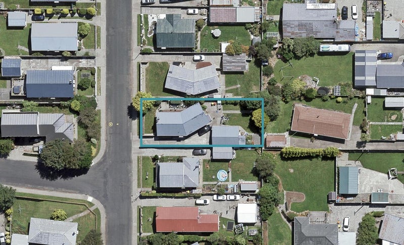 15 Cunningham Street, Grasmere, Invercargill - Carousel 1