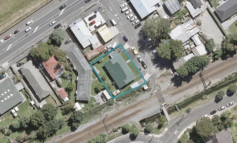 2 Stream Grove, Heretaunga, Upper Hutt - Carousel 1