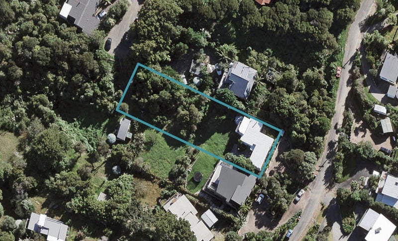 46 Burrell Road, Oneroa, Waiheke Island - Carousel 1
