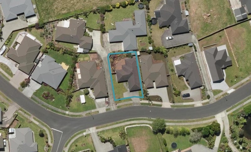 12 Bonselaar Drive, Kamo, Whangarei - Carousel 1