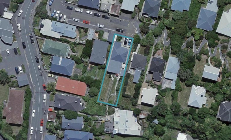 11 Baden Road, Hataitai, Wellington - Carousel 1