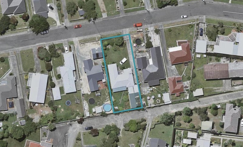 50 Kaitawa Crescent, Paraparaumu - Carousel 1